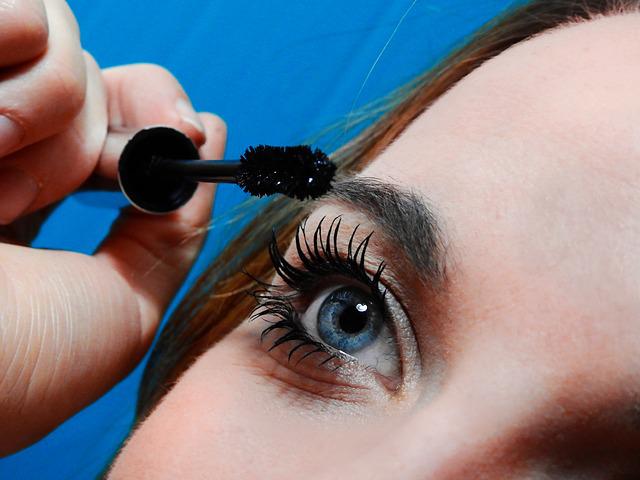 eyelash